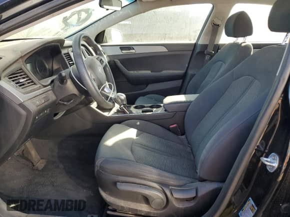 2018 Hyundai Sonata SE с VIN 5NPE24AF4JH696182, выставлен на аукционе Copart как лот 90494115 с пробегом 73 026 миль миль и Чистый • Clean title. История ставок и продаж доступна на DreamBid. Изображение 7.