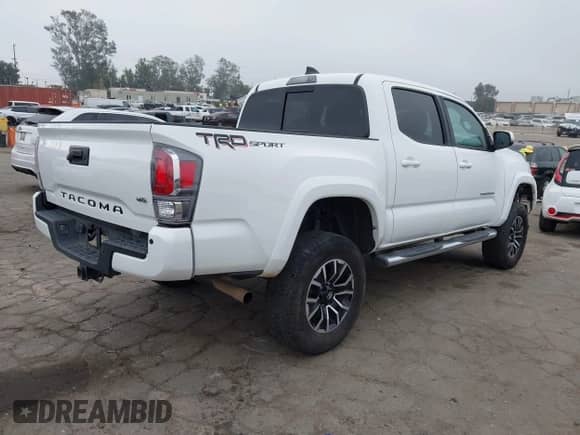2020 Toyota Tacoma SR5 с VIN 3TMAZ5CN8LM131547, выставлен на аукционе IAAI как лот 43411863 с пробегом 97 412 миль миль и . История ставок и продаж доступна на DreamBid. Изображение 4.