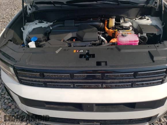 2025 Hyundai Santa Fe Limited с VIN 5NMP3DG13SH043309, выставлен на аукционе Copart как лот 69197475 с пробегом 6 137 миль миль и Списание • Salvage title. История ставок и продаж доступна на DreamBid. Изображение 11.