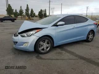 2013 Hyundai Elantra GLS с VIN KMHDH4AE9DU713985, выставлен на аукционе Copart как лот 71992695 с пробегом Не указан миль и Списание • Salvage title. История ставок и продаж доступна на DreamBid. Изображение 1.