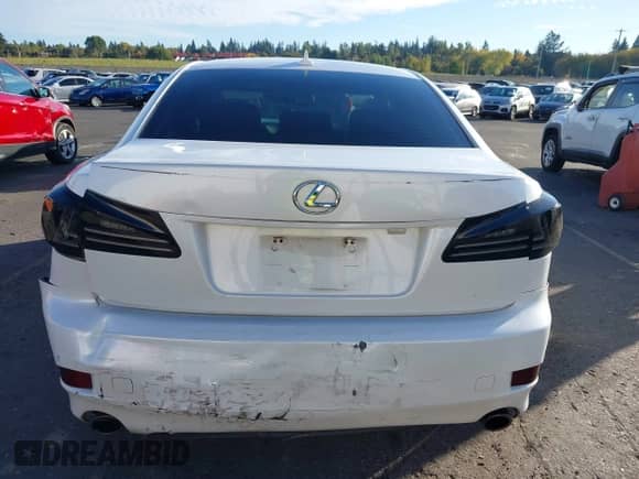 2013 Lexus IS 250 z VIN JTHBF5C21D5185300, wystawiony jako IAAI lot #40690423 z przebiegiem 117 893 mil mil oraz . Historia ofert i sprzedaży dostępna na DreamBid. Obrazek 17.