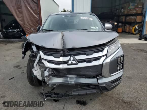 2025 Mitsubishi Outlander S z VIN JA4ARUAU4SU001743, wystawiony jako Copart lot #82145695 z przebiegiem 12 266 mil mil oraz Nie do naprawy • Non repairable. Historia ofert i sprzedaży dostępna na DreamBid. Obrazek 5.