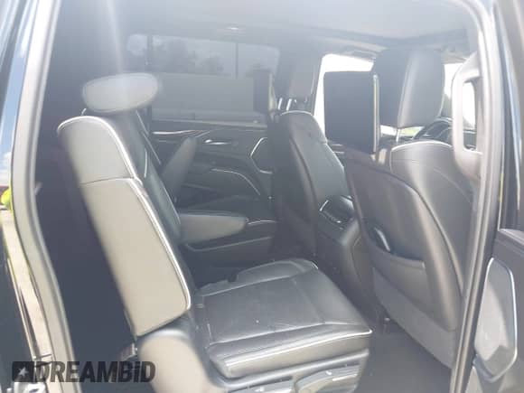 2021 Cadillac Escalade ESV Premium Luxury с VIN 1GYS4LKL8MR330583, выставлен на аукционе IAAI как лот 42519214 с пробегом 150 039 миль миль и . История ставок и продаж доступна на DreamBid. Изображение 8.