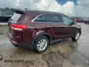 2017 Kia Sorento LX z VIN 5XYPG4A56HG232880, wystawiony jako Copart lot #64356535 z przebiegiem 73 193 mil mil oraz Szkoda całkowita • Salvage title. Historia ofert i sprzedaży dostępna na DreamBid. Obrazek 3.