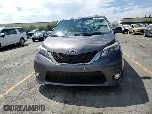 2013 Toyota Sienna SE with VIN 5TDXK3DCXDS347384, listed as a Copart auction lot 70305815 with 94,648 mi miles and Salvage title. Bid and sale history available at DreamBid. Image 15.