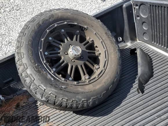 2013 Ram 1500 Express z VIN 1C6RR6FT1DS686293, wystawiony jako Copart lot #68640095 z przebiegiem 186 371 mil mil oraz Szkoda całkowita • Salvage title. Historia ofert i sprzedaży dostępna na DreamBid. Obrazek 12.