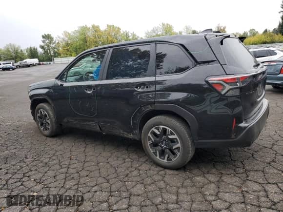 2025 Subaru Forester Premium z VIN JF2SLDDCXSH581234, wystawiony jako Copart lot #86132585 z przebiegiem 7 566 mil mil oraz Czysty tytuł • Clean title. Historia ofert i sprzedaży dostępna na DreamBid. Obrazek 2.