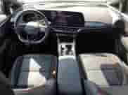 2024 Chevrolet Equinox EV RS z VIN 3GN7DNRP4RS224465, wystawiony jako Copart lot #84793365 z przebiegiem 26 502 mil mil oraz Szkoda całkowita • Salvage title. Historia ofert i sprzedaży dostępna na DreamBid. Obrazek 8.