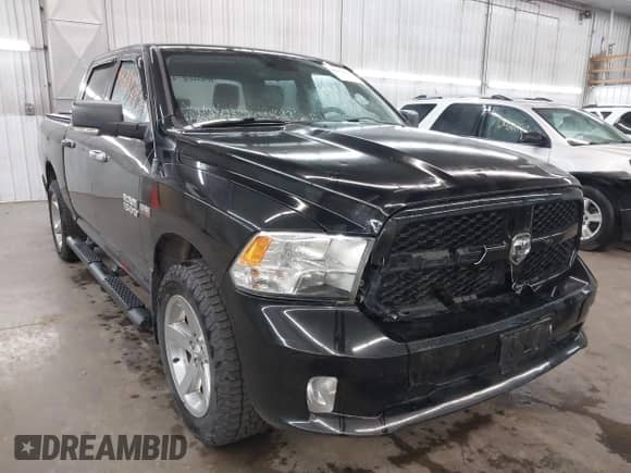 2013 Ram 1500 Express z VIN 1C6RR7KT7DS514555, wystawiony jako IAAI lot #42384397 z przebiegiem 176 677 mil mil oraz . Historia ofert i sprzedaży dostępna na DreamBid. Obrazek 1.