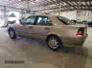 2000 Mercedes-Benz C 230/260/280/320 z VIN WDBHA29G9YA806709, wystawiony jako Copart lot #64520855 z przebiegiem 78 480 mil mil oraz Czysty tytuł • Clean title. Historia ofert i sprzedaży dostępna na DreamBid. Obrazek 2.