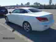 2011 Lexus IS 250 C z VIN JTHFF2C24B2516580, wystawiony jako IAAI lot #43136918 z przebiegiem 122 636 mil mil oraz . Historia ofert i sprzedaży dostępna na DreamBid. Obrazek 3.