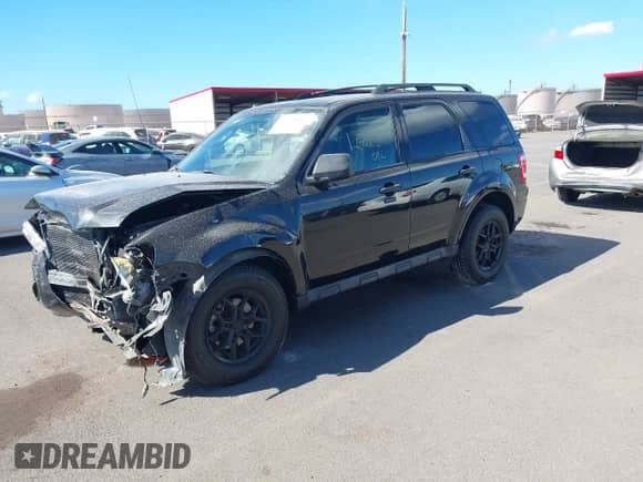 2011 Ford Escape XLT с VIN 1FMCU9DG9BKA74839, выставлен на аукционе IAAI как лот 43190059 с пробегом 146 204 миль миль и . История ставок и продаж доступна на DreamBid. Изображение 2.