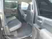 2021 GMC Sierra 1500 Denali z VIN 3GTU9FETXMG422324, wystawiony jako IAAI lot #43121547 z przebiegiem 55 757 mil mil oraz . Historia ofert i sprzedaży dostępna na DreamBid. Obrazek 8.