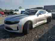 2019 Chevrolet Camaro 1LT z VIN 1G1FB1RS2K0149682, wystawiony jako Copart lot #70764175 z przebiegiem 48 605 mil mil oraz Szkoda całkowita • Salvage title. Historia ofert i sprzedaży dostępna na DreamBid. Obrazek 1.