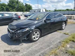 2021 Chevrolet Malibu LS z VIN 1G1ZB5ST4MF059070, wystawiony jako Copart lot #69989975 z przebiegiem 108 794 mil mil oraz Szkoda całkowita • Salvage title. Historia ofert i sprzedaży dostępna na DreamBid. Obrazek 1.