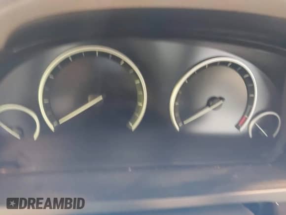 2013 BMW 7 Series 750i xDrive z VIN WBAYB6C56DC997904, wystawiony jako IAAI lot #42529968 z przebiegiem Nie podano mil oraz . Historia ofert i sprzedaży dostępna na DreamBid. Obrazek 14.