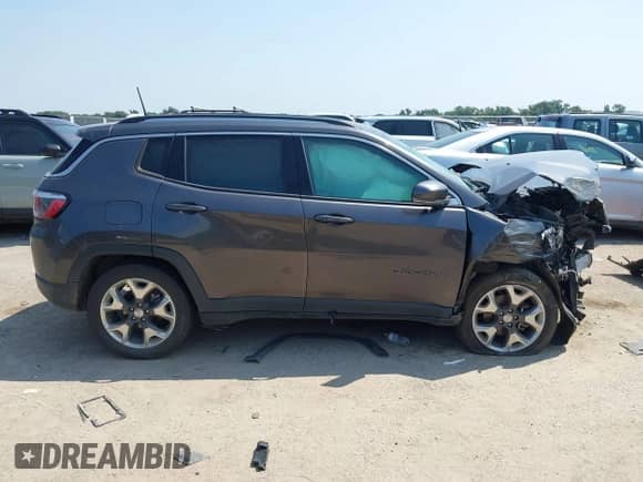 2020 Jeep Compass Limited with VIN 3C4NJCCB5LT114424, listed as a IAAI auction lot 43164924 with 99,096 mi miles and . Bid and sale history available at DreamBid. Image 13.