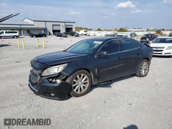 2015 Chevrolet Malibu LT z VIN 1G11D5SL2FF213723, wystawiony jako Copart lot #80904625 z przebiegiem 239 378 mil mil oraz Szkoda całkowita • Salvage title. Historia ofert i sprzedaży dostępna na DreamBid. Obrazek 1.