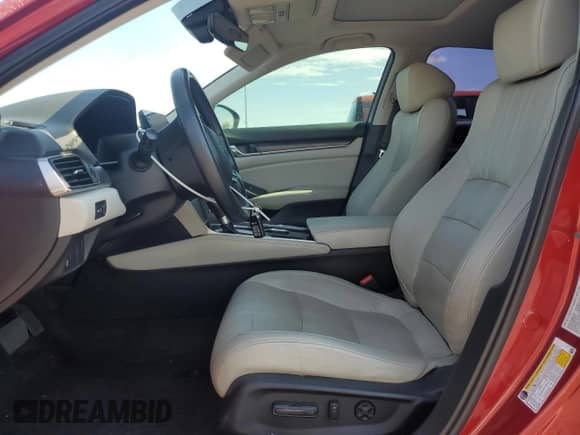 2018 Honda Accord EX-L z VIN 1HGCV1F57JA068459, wystawiony jako Copart lot #71120875 z przebiegiem 134 931 mil mil oraz Czysty tytuł • Clean title. Historia ofert i sprzedaży dostępna na DreamBid. Obrazek 7.