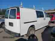 2007 Chevrolet Express Cargo z VIN 1GCFG15X171119021, wystawiony jako IAAI lot #43406448 z przebiegiem 182 672 mil mil oraz . Historia ofert i sprzedaży dostępna na DreamBid. Obrazek 4.