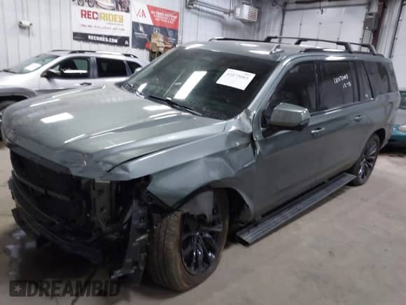2024 Cadillac Escalade with VIN 1GYS4RKT7RR230923, listed as a IAAI auction lot 41073003 with 9,513 mi miles and . Bid and sale history available at DreamBid. Image 22.