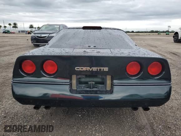 1990 Chevrolet Corvette с VIN 1G1YY2387L5101304, выставлен на аукционе Copart как лот 74573794 с пробегом 78 499 миль миль и Списание • Salvage title. История ставок и продаж доступна на DreamBid. Изображение 6.