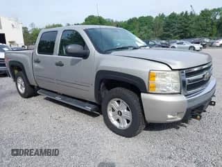2007 Chevrolet Silverado 1500 1LT with VIN 2GCEK13M171633285, listed as a IAAI auction lot 42707912 with 98,337 mi miles and . Bid and sale history available at DreamBid. Image 1.