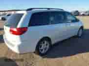 2005 Toyota Sienna XLE z VIN 5TDZA22CX5S225280, wystawiony jako IAAI lot #43486306 z przebiegiem 267 644 mil mil oraz . Historia ofert i sprzedaży dostępna na DreamBid. Obrazek 4.