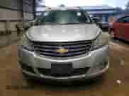 2016 Chevrolet Traverse LT z VIN 1GNKVHKD1GJ104744, wystawiony jako Copart lot #63876775 z przebiegiem Nie podano mil oraz Szkoda całkowita • Salvage title. Historia ofert i sprzedaży dostępna na DreamBid. Obrazek 5.