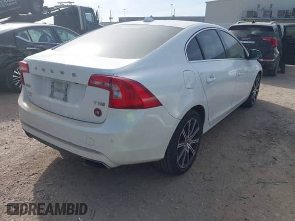 2018 Volvo S60 Inscription с VIN LYV402HK9JB173328, выставлен на аукционе IAAI как лот 41818895 с пробегом 60 215 миль миль и . История ставок и продаж доступна на DreamBid. Изображение 4.