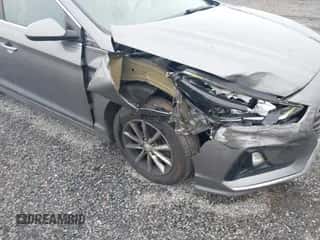 2019 Hyundai Sonata SE with VIN 5NPE24AF2KH765467, listed as a IAAI auction lot 43223898 with 217,195 mi miles and . Bid and sale history available at DreamBid. Image 6.