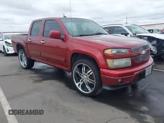 2010 Chevrolet Colorado 1LT z VIN 1GCDSCDE3A8131137, wystawiony jako IAAI lot #43435078 z przebiegiem 181 467 mil mil oraz . Historia ofert i sprzedaży dostępna na DreamBid. Obrazek 1.