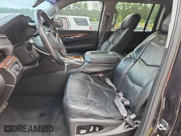 2015 Cadillac Escalade ESV Luxury с VIN 1GYS3HKJ4FR277575, выставлен на аукционе Copart как лот 70989265 с пробегом 231 225 миль миль и Списание • Salvage title. История ставок и продаж доступна на DreamBid. Изображение 7.