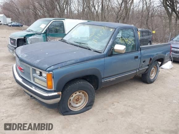 1988 GMC Sierra 1500 с VIN 1GTDK14K6JZ518298, выставлен на аукционе IAAI как лот 41714525 с пробегом 298 174 миль миль и . История ставок и продаж доступна на DreamBid. Изображение 2.