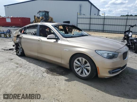 2010 BMW 5 Series 535i Gran Turismo с VIN WBASN2C53AC200476, выставлен на аукционе Copart как лот 71286974 с пробегом Не указан миль и На запчасти • Non repairable. История ставок и продаж доступна на DreamBid. Изображение 4.