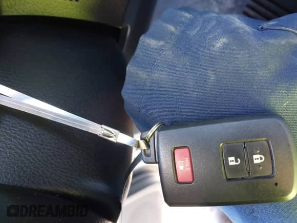 2023 Toyota Tacoma SR5 z VIN 3TMAZ5CN8PM202199, wystawiony jako IAAI lot #43493367 z przebiegiem 6 729 mil mil oraz . Historia ofert i sprzedaży dostępna na DreamBid. Obrazek 11.