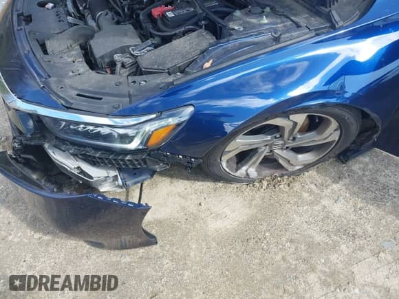 2018 Honda Accord EX-L с VIN 1HGCV1F62JA090264, выставлен на аукционе IAAI как лот 41933912 с пробегом 147 345 миль миль и . История ставок и продаж доступна на DreamBid. Изображение 6.