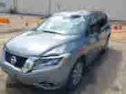 2016 Nissan Pathfinder S с VIN 5N1AR2MN0GC633338, выставлен на аукционе IAAI как лот 41795002 с пробегом 126 838 миль миль и . История ставок и продаж доступна на DreamBid. Изображение 6.