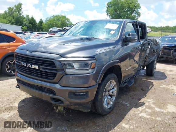 2019 Ram 1500 Laramie z VIN 1C6SRFJT4KN712017, wystawiony jako IAAI lot #42710959 z przebiegiem 89 973 mil mil oraz . Historia ofert i sprzedaży dostępna na DreamBid. Obrazek 19.