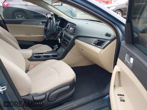 2017 Hyundai Sonata SE с VIN 5NPE24AF9HH445488, выставлен на аукционе IAAI как лот 41058868 с пробегом 146 812 миль миль и . История ставок и продаж доступна на DreamBid. Изображение 5.