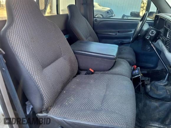 1995 Dodge RAM with VIN 1B6MC36C7SS199748, listed as a Copart auction lot 43539315 with 387,538 mi miles and Clean title. Bid and sale history available at DreamBid. Image 5.