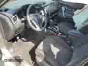 2016 Nissan Rogue SV z VIN KNMAT2MT4GP598008, wystawiony jako Copart lot #80186835 z przebiegiem 122 354 mil mil oraz Szkoda całkowita • Salvage title. Historia ofert i sprzedaży dostępna na DreamBid. Obrazek 8.
