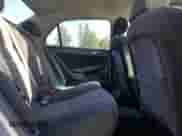 2005 Honda Accord LX z VIN 1HGCM56415A016963, wystawiony jako Copart lot #83766025 z przebiegiem 259 330 mil mil oraz Szkoda całkowita • Salvage title. Historia ofert i sprzedaży dostępna na DreamBid. Obrazek 10.