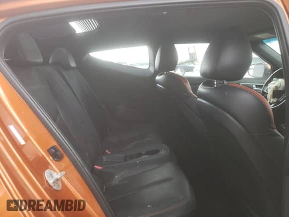 2016 Hyundai Veloster Turbo с VIN KMHTC6AE5GU300553, выставлен на аукционе Copart как лот 71202625 с пробегом 84 144 миль миль и Списание • Salvage title. История ставок и продаж доступна на DreamBid. Изображение 10.