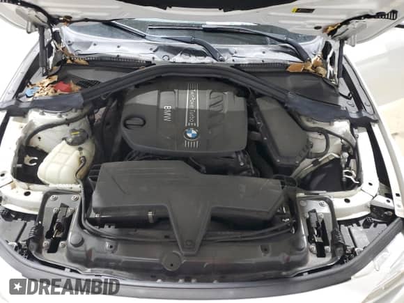 2017 BMW 3 Series 328d xDrive z VIN WBA8F1C59HK825711, wystawiony jako Copart lot #49440605 z przebiegiem 130 082 mil mil oraz Szkoda całkowita • Salvage title. Historia ofert i sprzedaży dostępna na DreamBid. Obrazek 11.