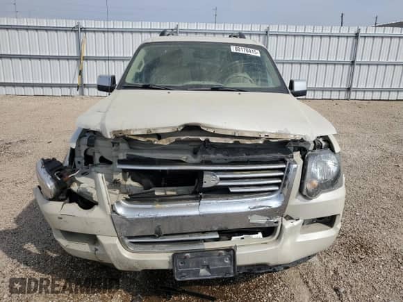 2006 Ford Explorer Limited с VIN 1FMEU75826ZA13253, выставлен на аукционе Copart как лот 80170415 с пробегом 245 409 миль миль и Списание • Salvage title. История ставок и продаж доступна на DreamBid. Изображение 5.