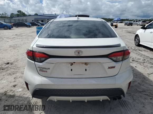 2020 Toyota Corolla XSE с VIN JTDT4RCE7LJ015896, выставлен на аукционе Copart как лот 80369195 с пробегом 72 907 миль миль и Списание • Salvage title. История ставок и продаж доступна на DreamBid. Изображение 6.