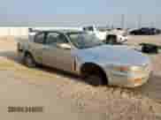 1995 Toyota Camry LE z VIN 4T1SK12C7SU548827, wystawiony jako Copart lot #64502944 z przebiegiem 215 266 mil mil oraz Szkoda całkowita • Salvage title. Historia ofert i sprzedaży dostępna na DreamBid. Obrazek 4.