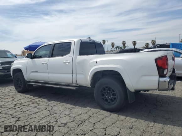 2020 Toyota Tacoma SR5 с VIN 3TMBZ5DN3LM027258, выставлен на аукционе Copart как лот 54068424 с пробегом 37 138 миль миль и Списание • Salvage title. История ставок и продаж доступна на DreamBid. Изображение 2.