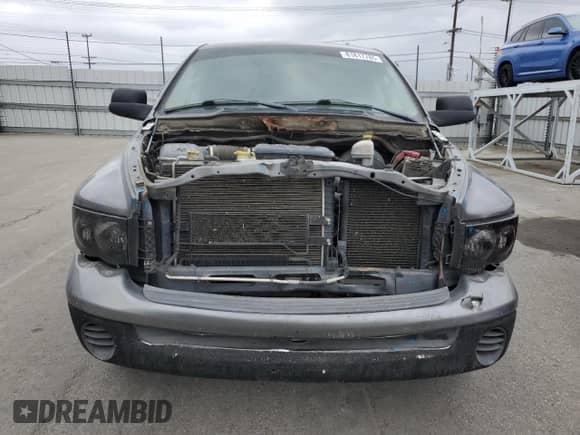 2005 Dodge 1500 SLT z VIN 1D7HA18N15S333878, wystawiony jako Copart lot #81817785 z przebiegiem 177 512 mil mil oraz Szkoda całkowita • Salvage title. Historia ofert i sprzedaży dostępna na DreamBid. Obrazek 5.